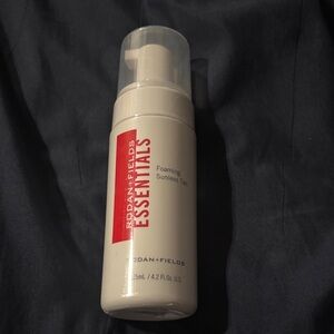 Rodan + Fields Essentials Sunless Tan Foam - Red and White